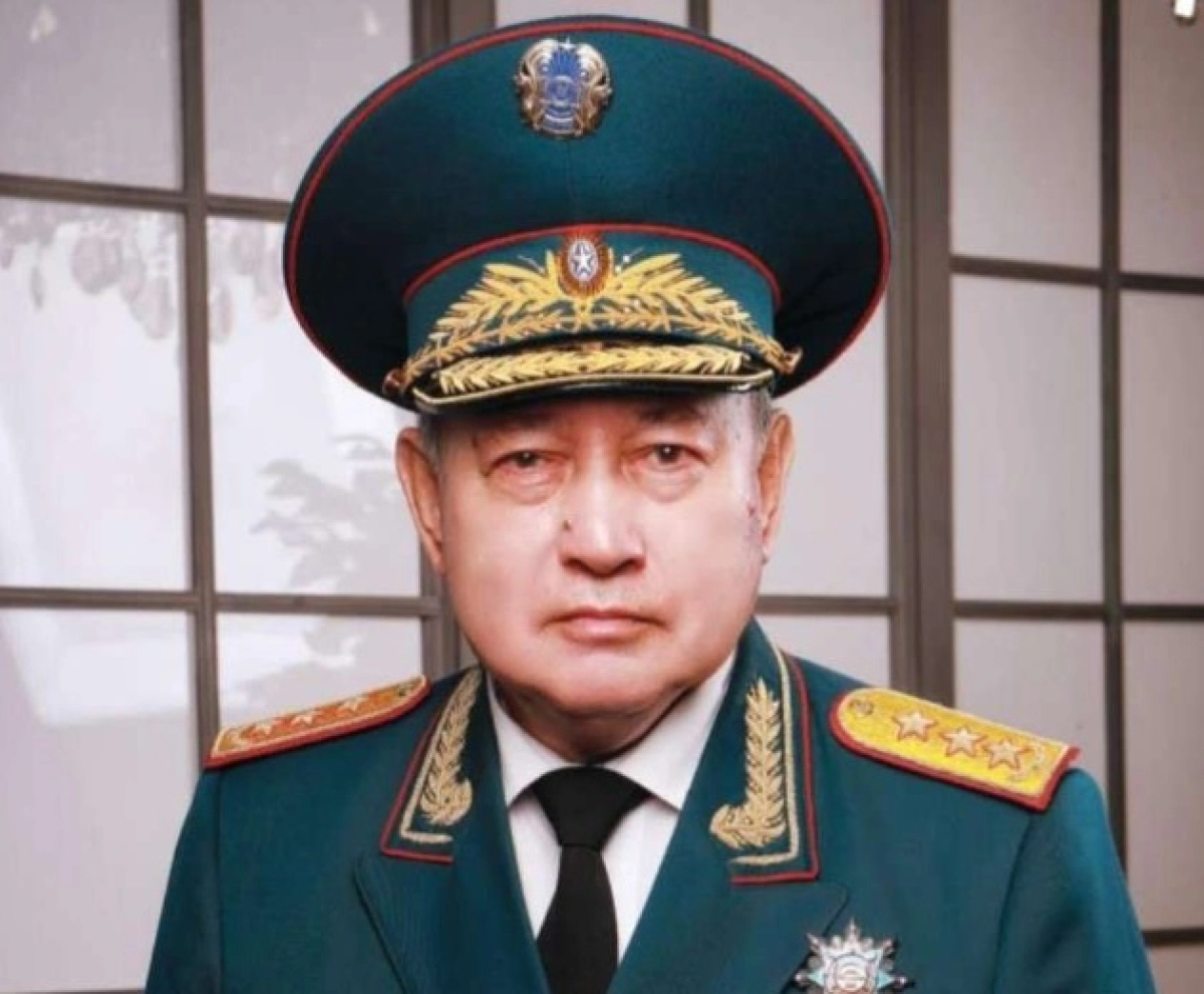 Токаев наградил экс-председателя КНБ - изображение 1
