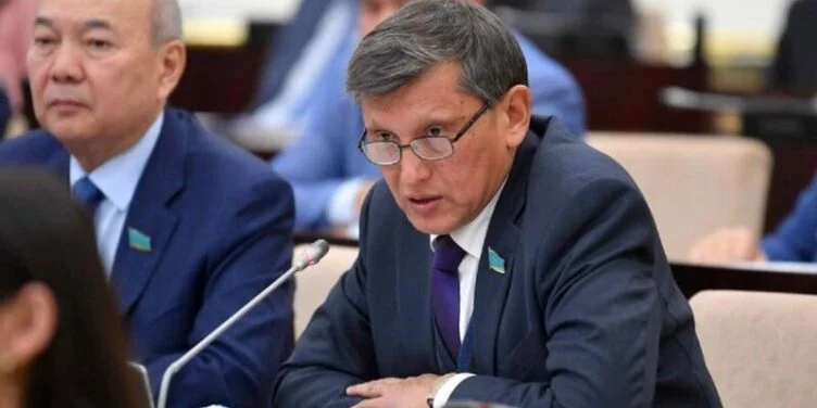Вопрос единообразного написания казахских имён подняли эксперты по ономастике - изображение 1