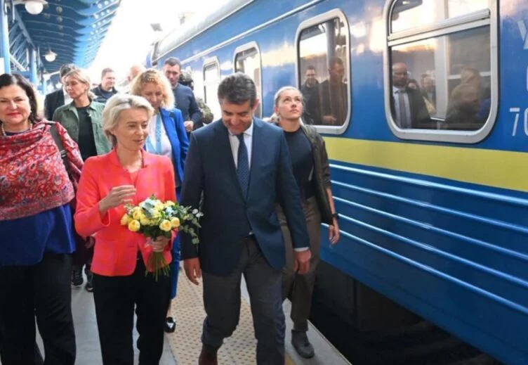 Глава Еврокомиссии Урсула фон дер Ляйен приехала в Киев - изображение 1