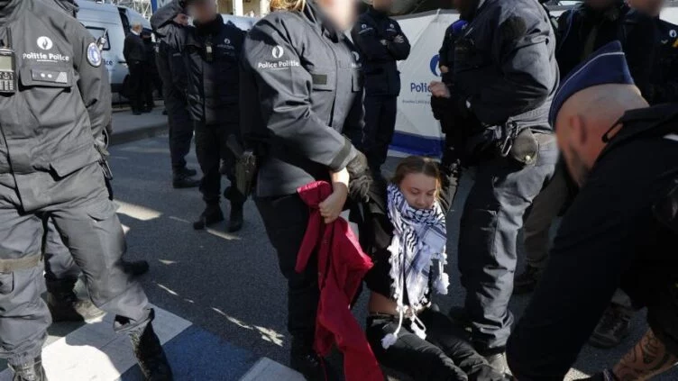 Грету Тунберг задержали во время протеста против субсидий ЕС на ископаемое топливо - изображение 1