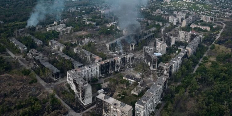 Российские войска вошли в Торецк в Донецкой области - изображение 1