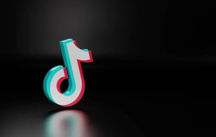 Сенатор предлагает блокировать в Казахстане TikTok детям до 13 лет - изображение 1