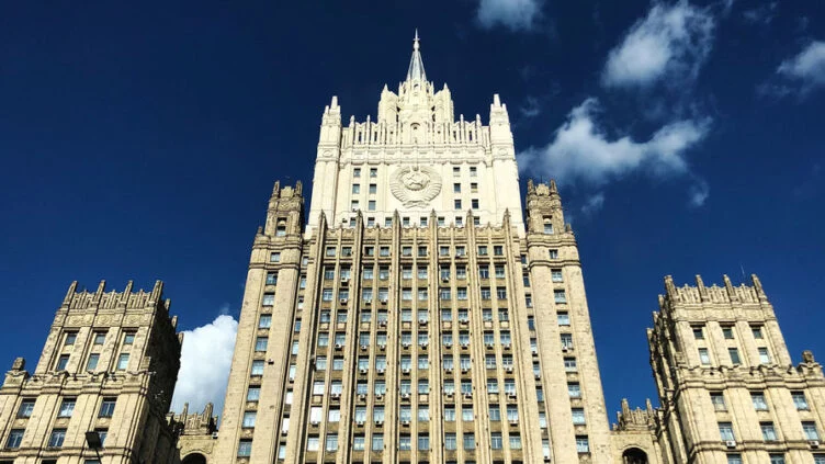 Построить «крепостную стену» для противостояния с США предлагают в России - изображение 1