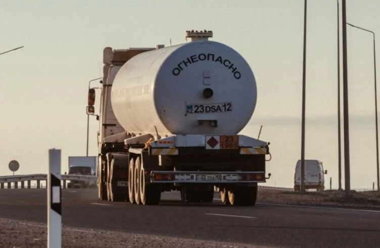 Запретить вывоз АИ-92 и дизтоплива намерены в Казахстане - изображение 1