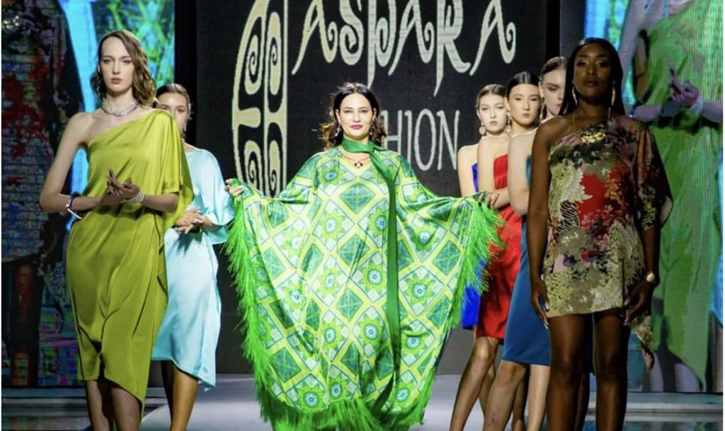 Изображение 1 для Aspara Fashion Week: этника спасет мир