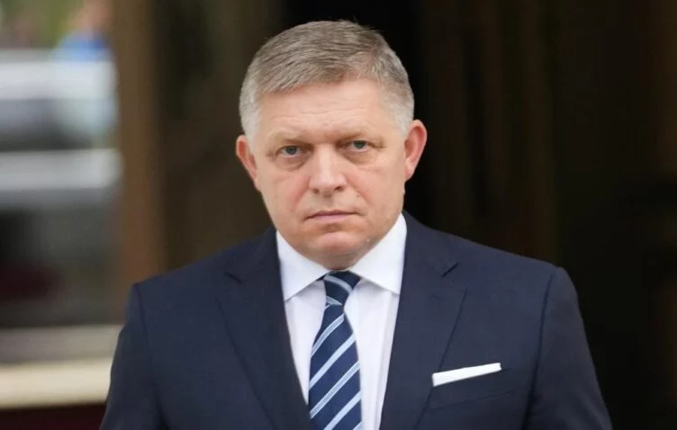 Премьер-министр Словакии пообещал не допустить вступления Украины в НАТО - изображение 1