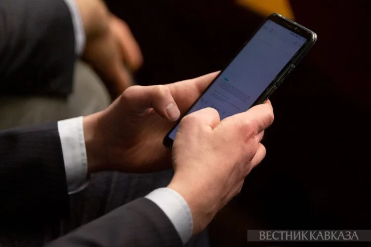 Пашинян уволил нескольких чиновников через WhatsApp - изображение 1