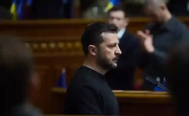 Зеленский: Вместе с ЕС и США мы завершим войну в 2025-м - изображение 1