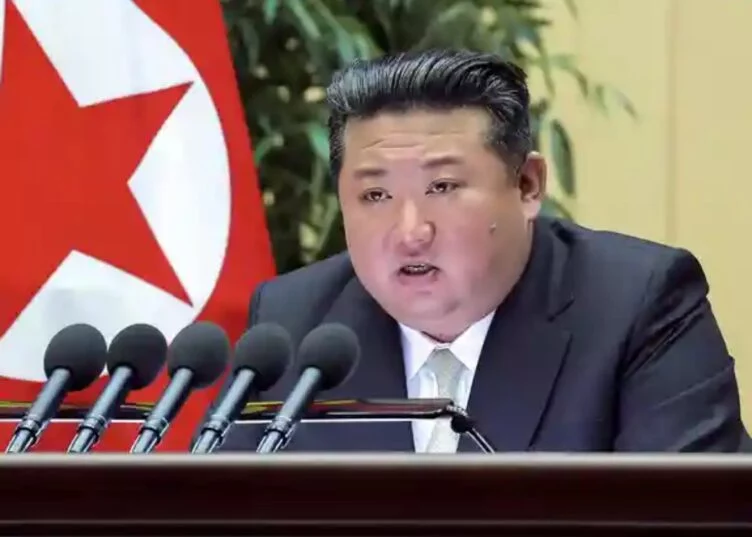 Ким Чен Ын обещает полную поддержку РФ в войне против Украины - изображение 1