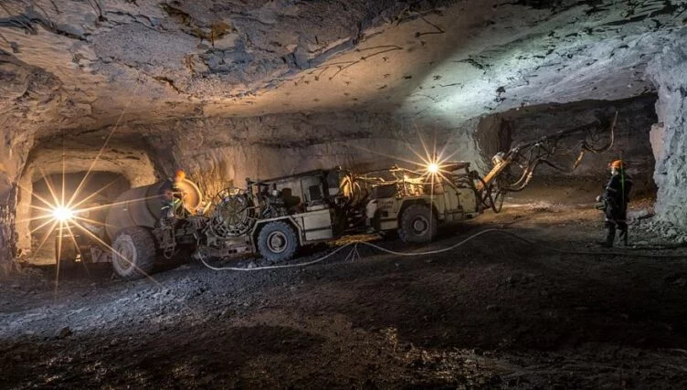 Еще на двух рудниках «Казахмыса» приостановлена работа шахтеров - изображение 1