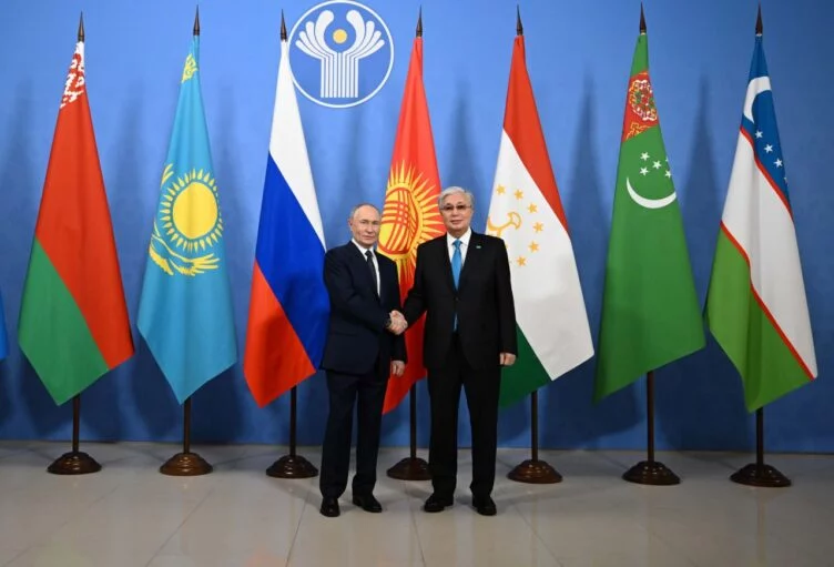 Токаев принял участие в неформальной встрече глав государств СНГ - изображение 1