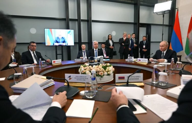 Токаев принял участие в заседании ВЕЭС в узком составе - изображение 1