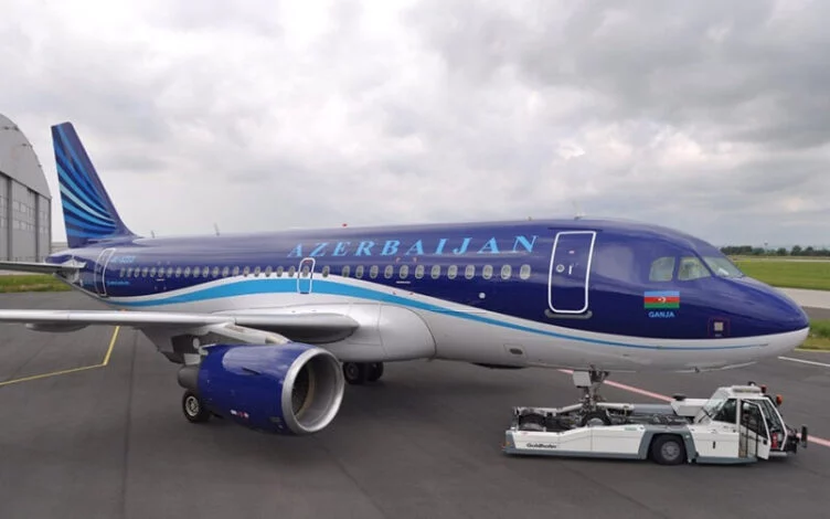 Изображение 1 для Azerbaijan Airlines приостанавливает полеты в семь городов России из соображений безопасности