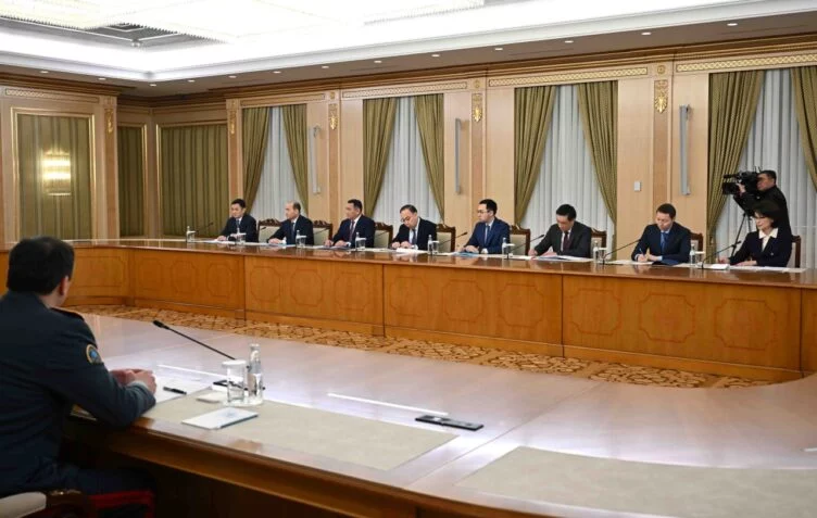 Токаев призвал не допускать провокаций и фейков при публикации информации об авиакатастрофе - изображение 1