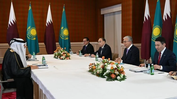 Президент в ходе визита в Катар принял владельцев Power International Holding Муатаза Аль-Хаята и Рамеза Аль-Хаята - изображение 1