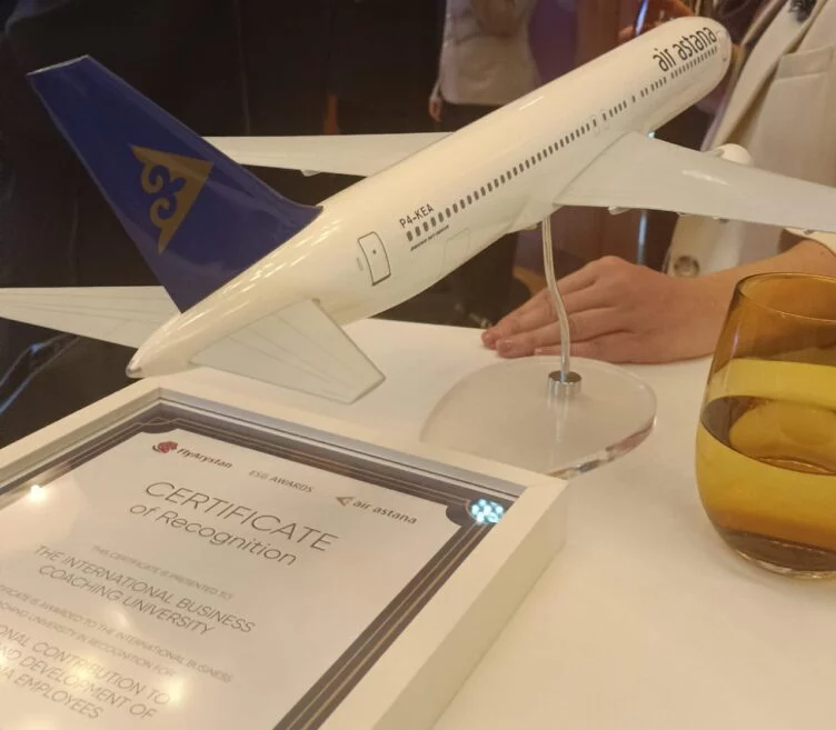 Изображение 1 для Группа компаний Air Astana чествует партнеров за вклад в ESG