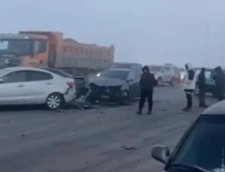 Массовое ДТП произошло на дороге из Алматы в Конаев - изображение 1