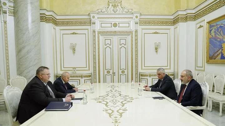 Москва поставила Ереван перед выбором - изображение 1