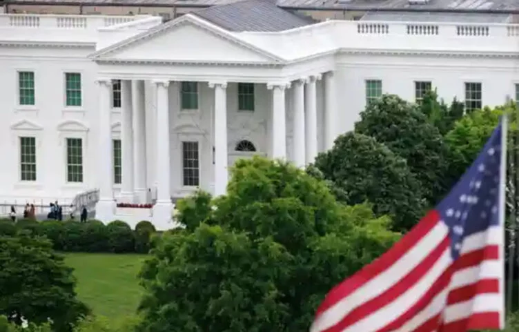 Изображение 1 для США заморозили почти все выплаты помощи другим странам