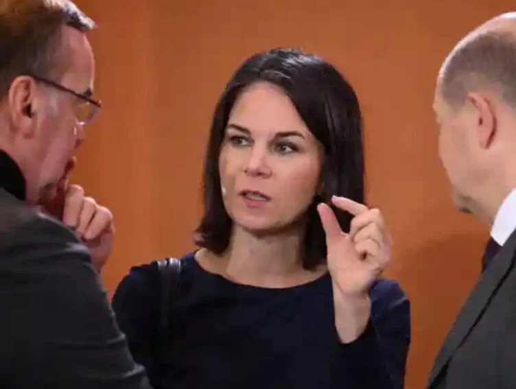 Шольц блокирует новый пакет помощи Украине - изображение 1