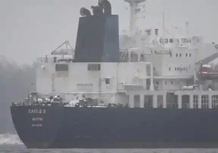 Российская нефть на $3,5 млрд застряла в море из-за санкций США - изображение 1