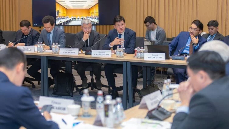 Проект бюджетно-налоговых реформ обсудили с экспертами - изображение 1