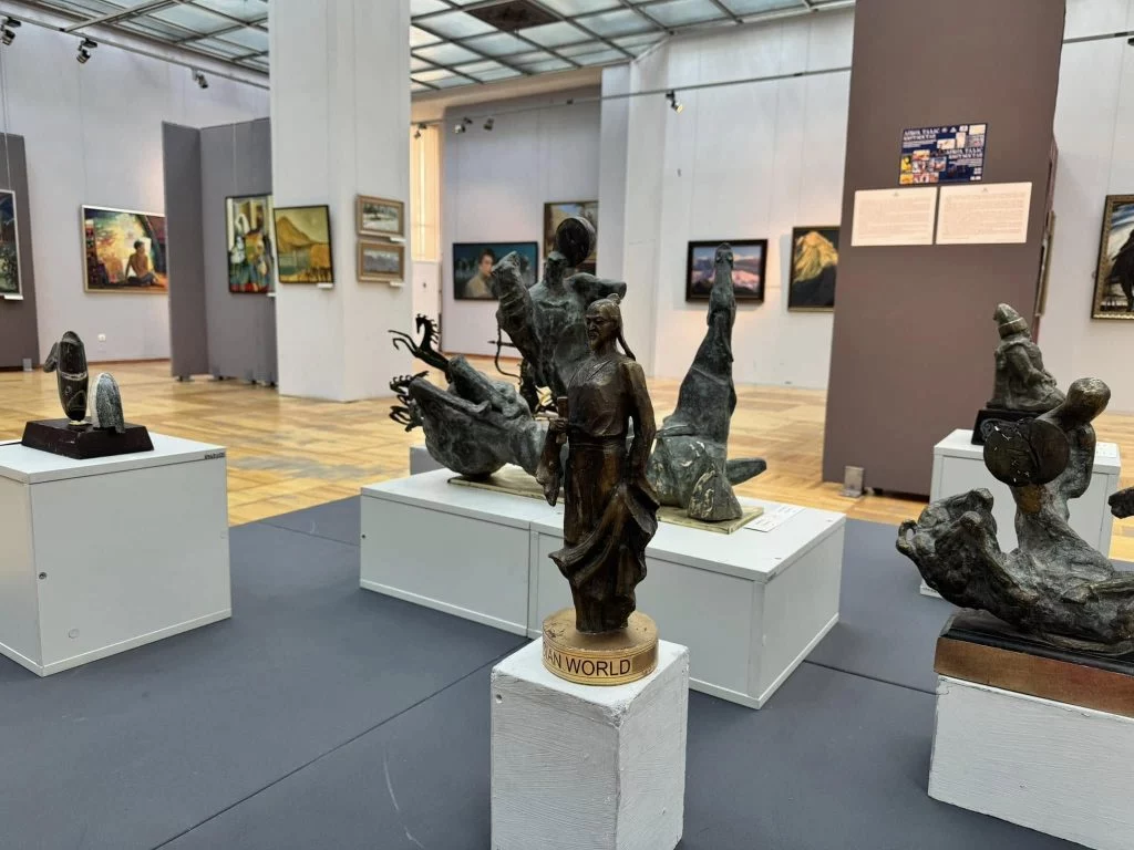 Изображение 5 для Кыргызские художники в Алматы: нарисуйте наши судьбы