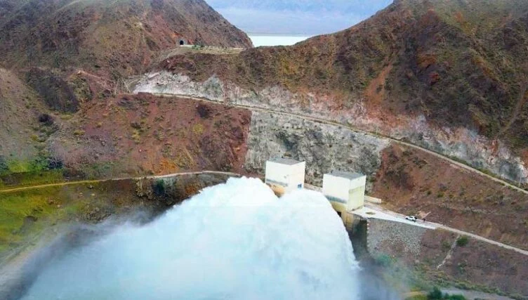 Воду сбрасывают для защиты от паводков из водохранилищ Казахстана - изображение 1