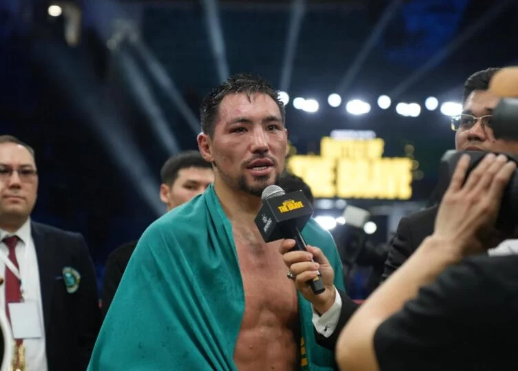 Касым-Жомарт Токаев поздравил боксёра Жанибека Алимханулы с защитой двух титулов - изображение 1