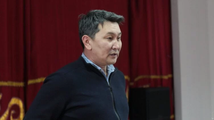 Изображение 1 для Журналиста Лукпана Ахмедьярова задержали в Астане