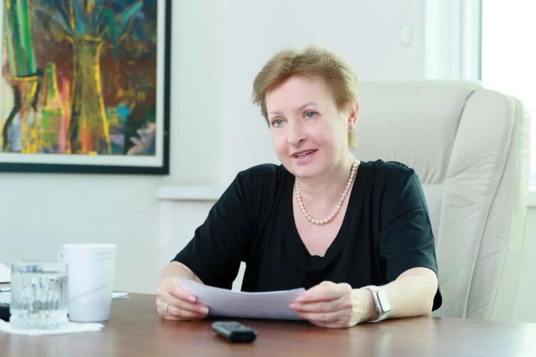 Изображение 1 для Елена Бахмутова завершила работу в совете директоров фонда “Даму”