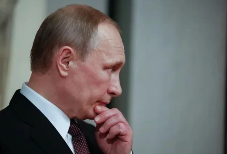 Изображение 1 для Путин объявил об одностороннем прекращении огня к 9 мая