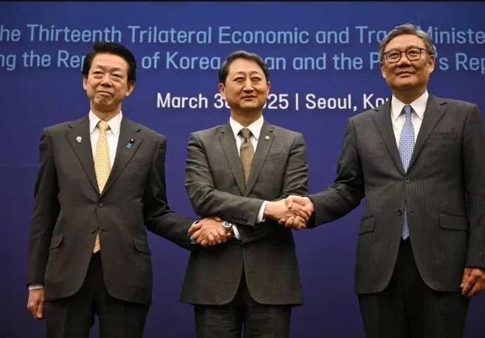 Изображение 1 для Япония, Южная Корея и Китай договорились продолжить трехстороннее экономическое и торговое сотрудничество для решения «новых вызовов»