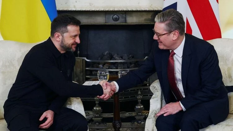 Изображение 1 для Кредитная линия от Великобритании для Украины обеспечена прибылью от российских активов