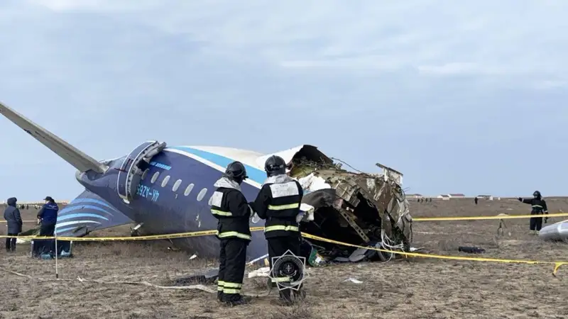 Изображение 1 для Крушение рейса AZAL в Актау: на каком этапе находится расследование, рассказал министр