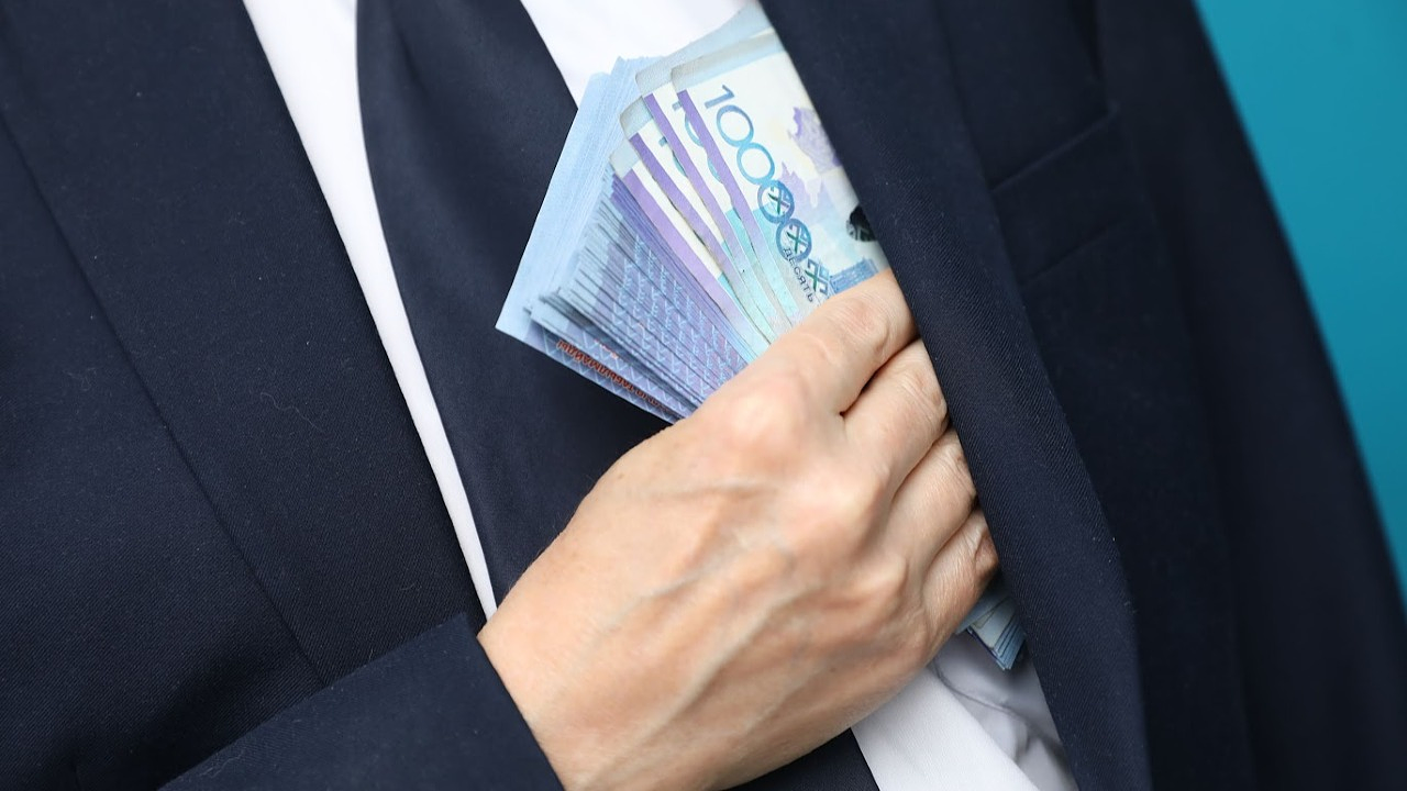 Изображение 1 для Кавалера ордена "Курмет" осудили за хищение 8,5 млрд тенге у "дочки" "Самрук-Энерго"