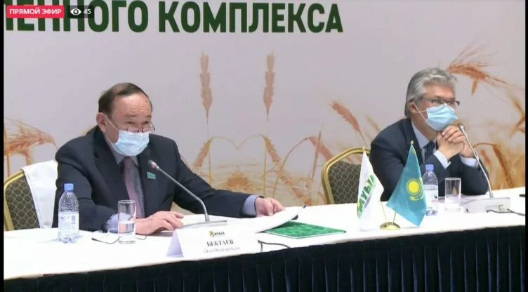 Изображение 1 для Аграрии выразили недоверие первому вице-премьеру РК Роману Скляру