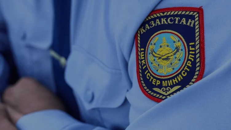 Мать задержанного по январским событиям забрали в полицию после пресс-конференции в Алматы - изображение 1