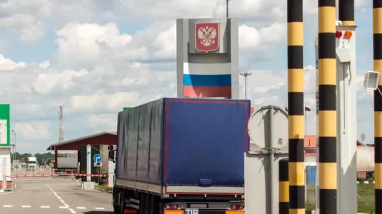 С 30 июня заработали новые правила въезда в Россию для казахстанцев - изображение 1