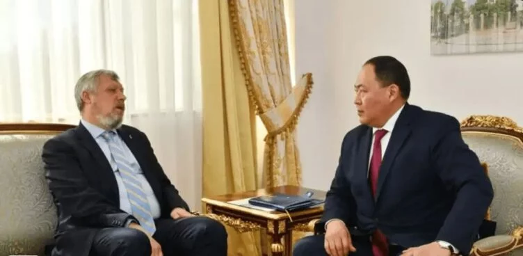 Экс-послу Украины в Казахстане Врублевскему отменили приговор с целью повторного рассмотрения дела - изображение 1