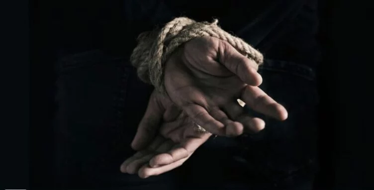 С начала вторжения в Украине завели 170 тысяч дел о военных преступлениях - изображение 1