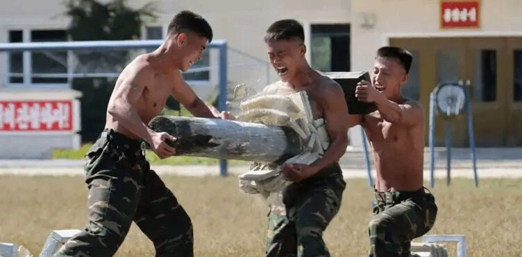 Пентагон: северокорейские военные скоро вступят в бой на стороне России против ВСУ - изображение 1