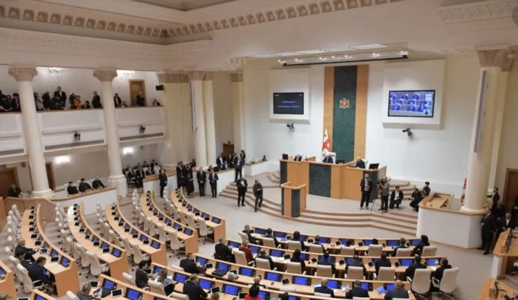 Президент Грузии бойкотировала первое заседание нового парламента - изображение 1