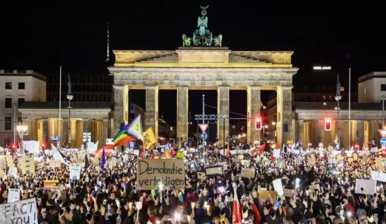 В Германии прошли митинги против правых популистов и экстремистов - изображение 1
