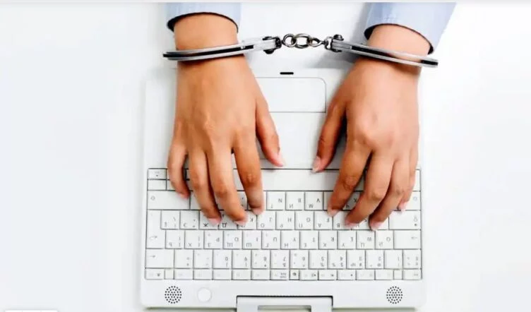 В Кыргызстане ввели ответственность за «клевету и оскорбления» в интернете - изображение 1