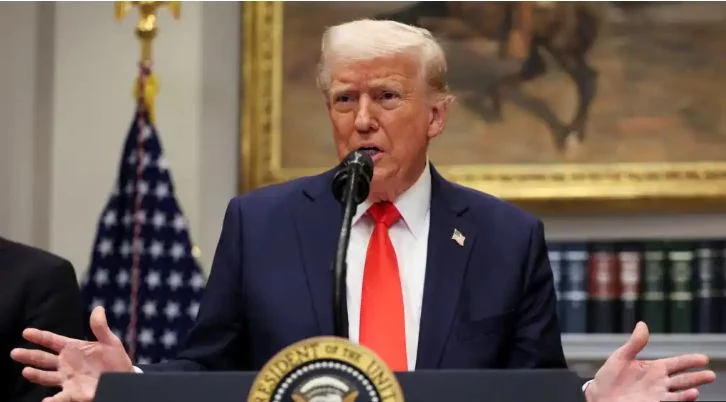 Трамп ответил на вопрос о последствиях приостановки помощи Украине - изображение 1