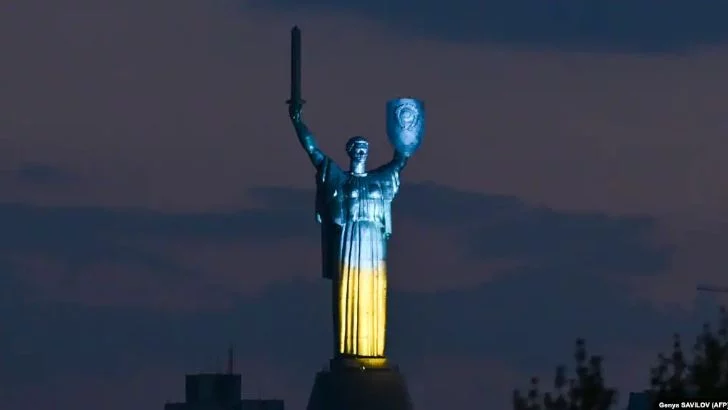 Изображение 1 для Зеленский пригласил лидеров ЕС на 9 мая в Киев