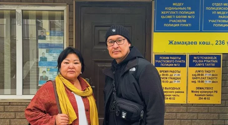 Изображение 1 для Журналиста в Алматы вызвали в полицию по заявлению жительницы, обвинившей его в «публикации оскорбления президента»