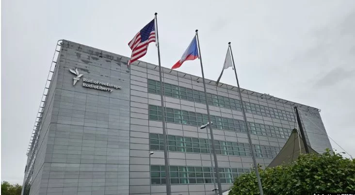 Изображение 1 для Судья в США предписал восстановить финансирование медиакорпорации Радио Свободная Европа/Радио Свобода