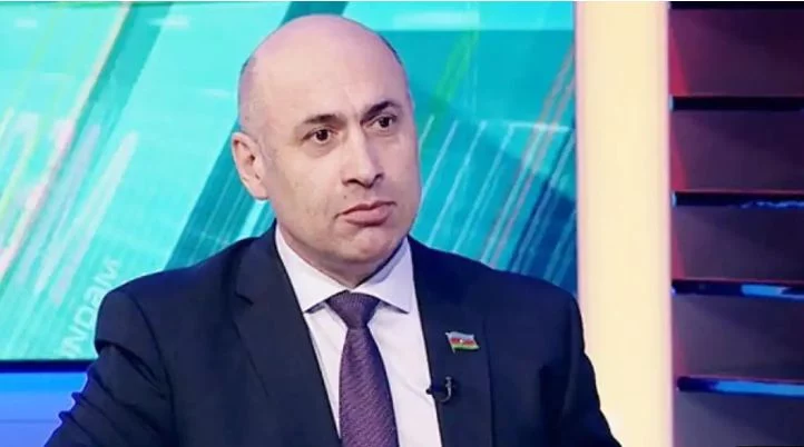 Баку требует объяснений от Москвы в связи с отказом депутату во въезде - изображение 1